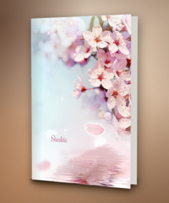 Bloesem met vallend blad